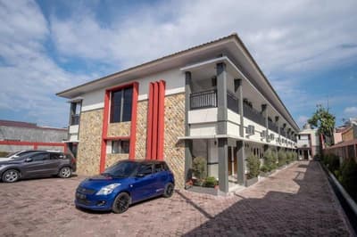 Super OYO 283 Helvetia Residence