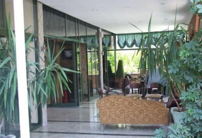 Maxwell Holiday Club