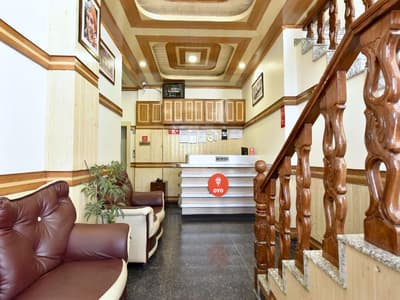 Flagship 8421 Hotel Seven Hills