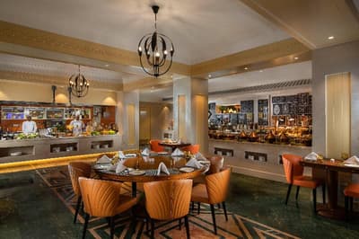 Holiday Inn Agra MG Road