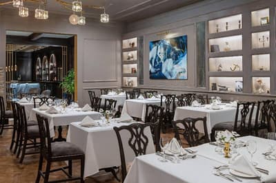 Autograph Collection The Drake Oak Brook