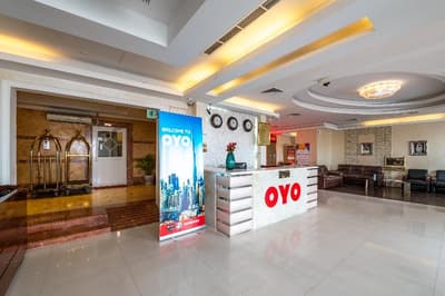 OYO 194 Mermaid Beach Hotel