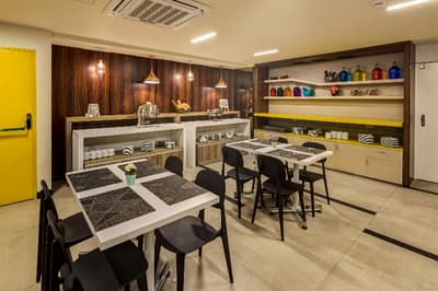 Arawi Miraflores Express