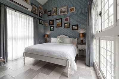 Four Sisters Villa