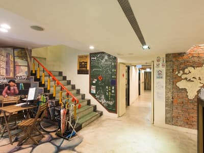 Beimen Wow Poshtel