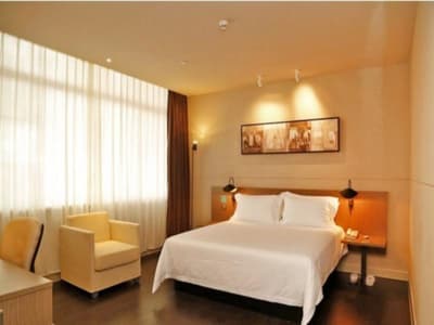 Jinjiang Inn Shenzhen Huanggang Port Huangcheng Sq
