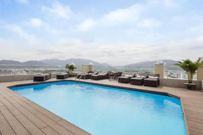 Green Lighthouse Hotel