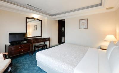 Forbes Hotel
