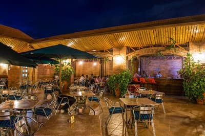 Hotel Chez Lando