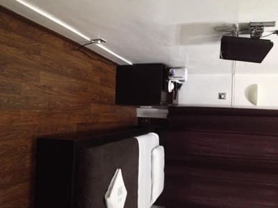 London Continental Hotel