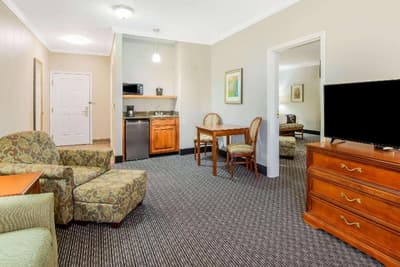 La Quinta Inn Suites Gainesville