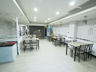 Chuanlai Hotel