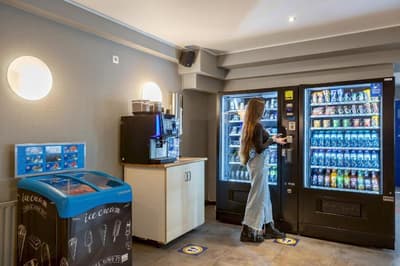 A O Koln Hauptbahnhof