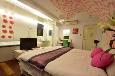 Full House Bed And Breakfast