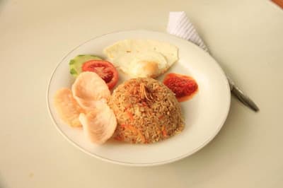 Pandu Lakeside Parapat Hotel