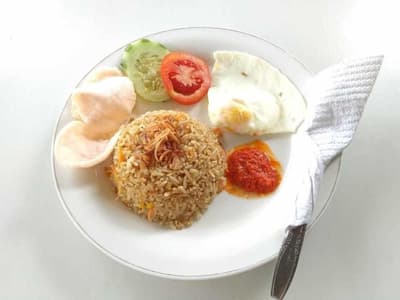 Pandu Lakeside Parapat Hotel