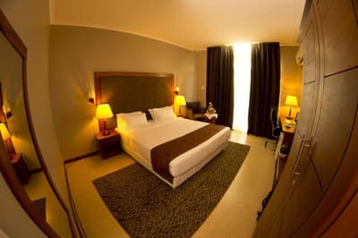 Seascape Hotel And Conference Centre