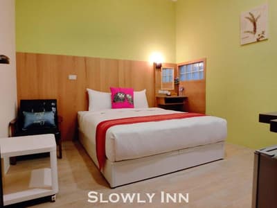 Slowly Inn