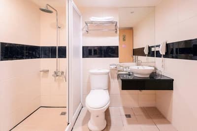 Waugh Den Business Hotel