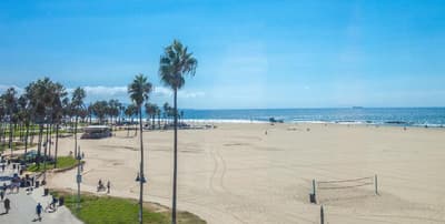 Venice Breeze Suites