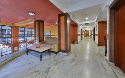 Batra Hotel And Residences