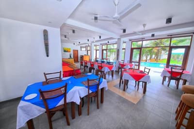 Rockside Beach Resort