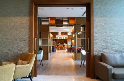 Staybridge Suites Dubai Al-Maktoum Airport