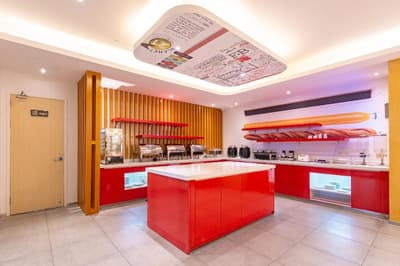 Ibis Wuxi NanChang St. Taihu Square Subway Station