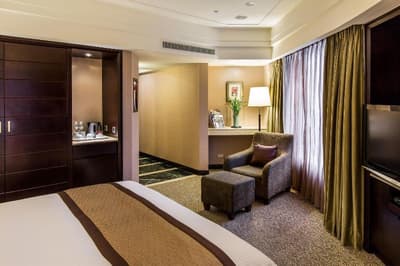 Grand Forward Hotel