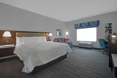 Hampton Inn & Suites Farmers Branch Dallas, TX