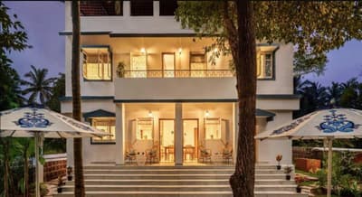 amA Stays and Trails, Braganza House