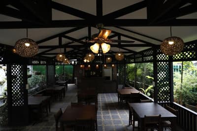 Cloud 10 Boutique Hotel