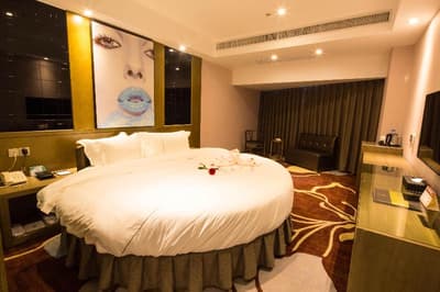 Insail Hotels Luohu Port Railway Station Shenzhen