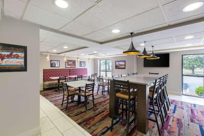 La Quinta Inn & Suites Goodlettsville - Nashville