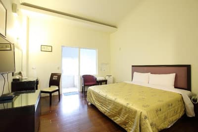 Cyuan Tang Hot Spring Hotel