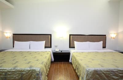 Cyuan Tang Hot Spring Hotel