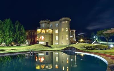 Tafaria Castle And Country Lodge