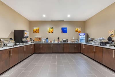 Comfort Suites