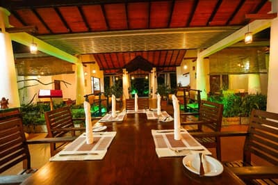 Tamarind Tree, Thissamaharama