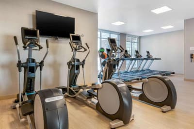 Cambria Hotel Bloomington Mall of America Min Airp