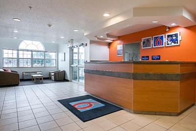Motel 6-Sycamore, IL