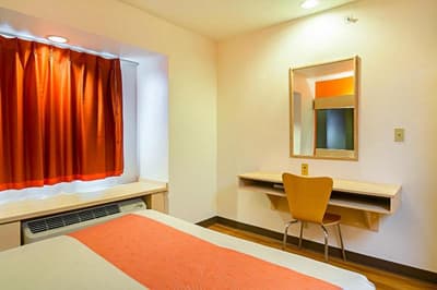 Motel 6-Sycamore, IL