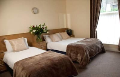 Celtic Lodge Guesthouse Restaurant Bar