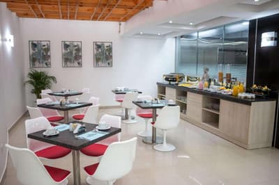 Howard Johnson by Wyndham Lima Miraflores ArtHouse