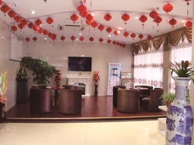 Greentree Inn Taizhou Xinghua Zhangguo Bus Station