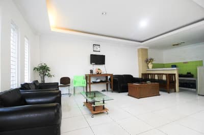 1905 Davonsa Homestay