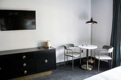 The Inn Hotel Lake Okoboji, Ascend Collection