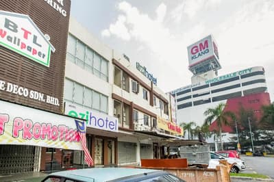 Ezi Hotel
