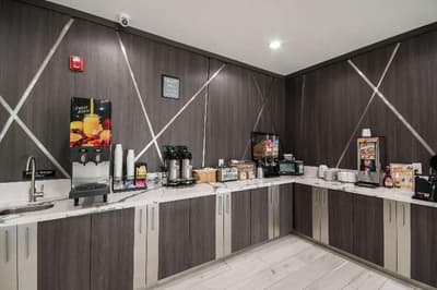 Americas Best Value Inn & Suites Northeast Houston