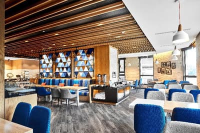Holiday Inn Express Kaohsiung Love River